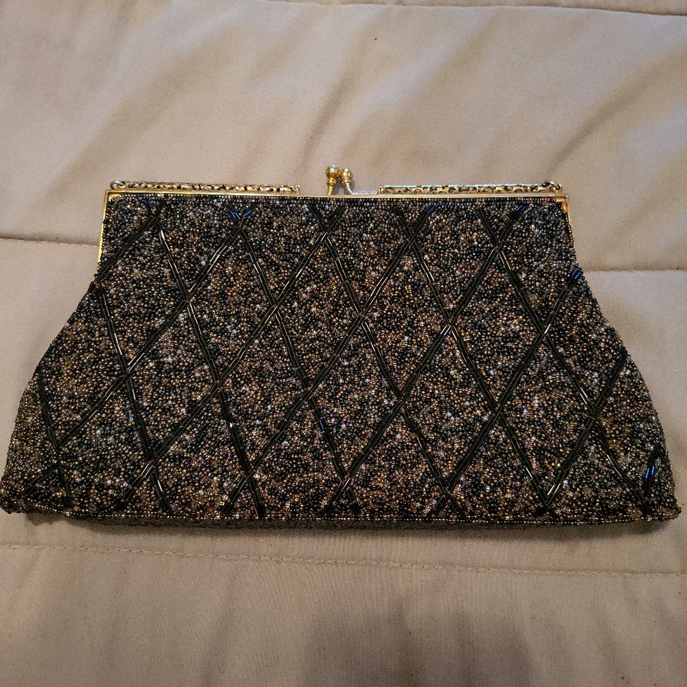 Di Beaded Clutch Made In Hong Kong